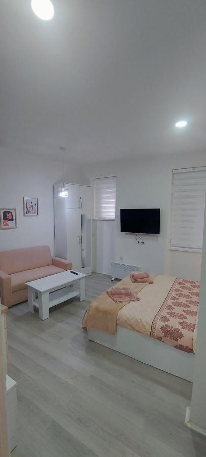 Zeleni Venac Studio & Apartment Belgrado Exterior foto