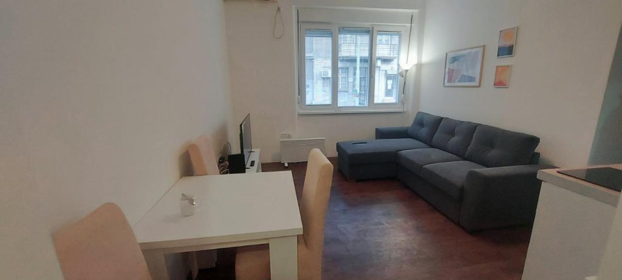 Zeleni Venac Studio & Apartment Belgrado Exterior foto